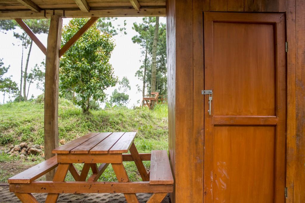 מלון Cileuleuy Papandayan Camping Ground מראה חיצוני תמונה